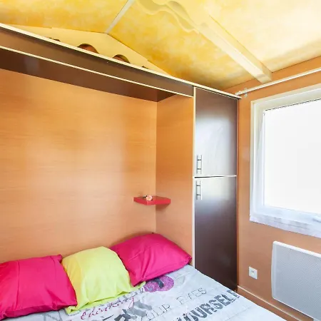 Secluded Holiday In Dommartin-varimont With Garden *